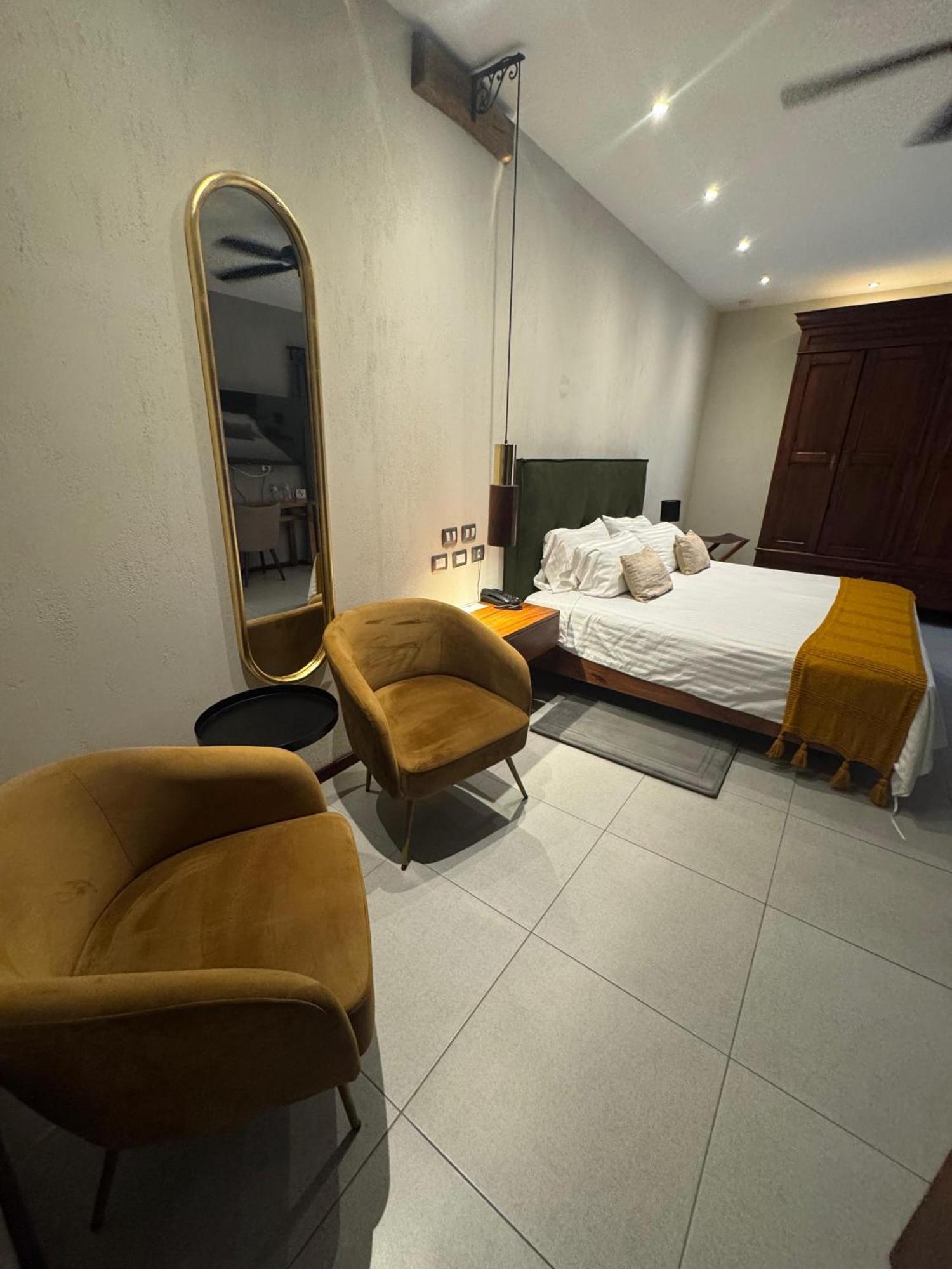סן לואיס פוטוסי Hotel Arista 1026 מראה חיצוני תמונה